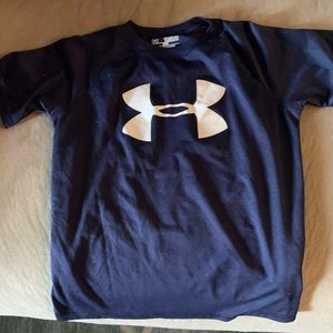 Boys underarmour shirts.